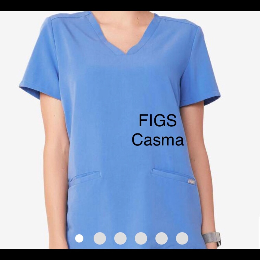 FIGS women’s ceil blue Casma top